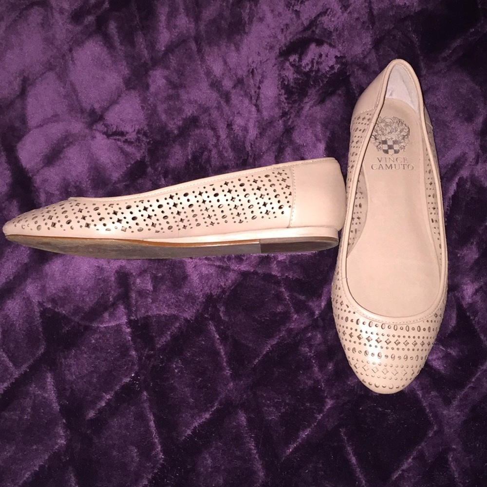 Nude flats